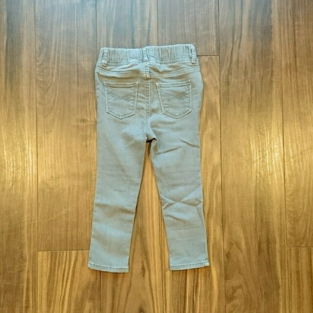 babyGAP(ベビーギャップ)の【Gap】グレージーンズスキニー95 キッズ/ベビー/マタニティのキッズ服男の子用(90cm~)(パンツ/スパッツ)の商品写真