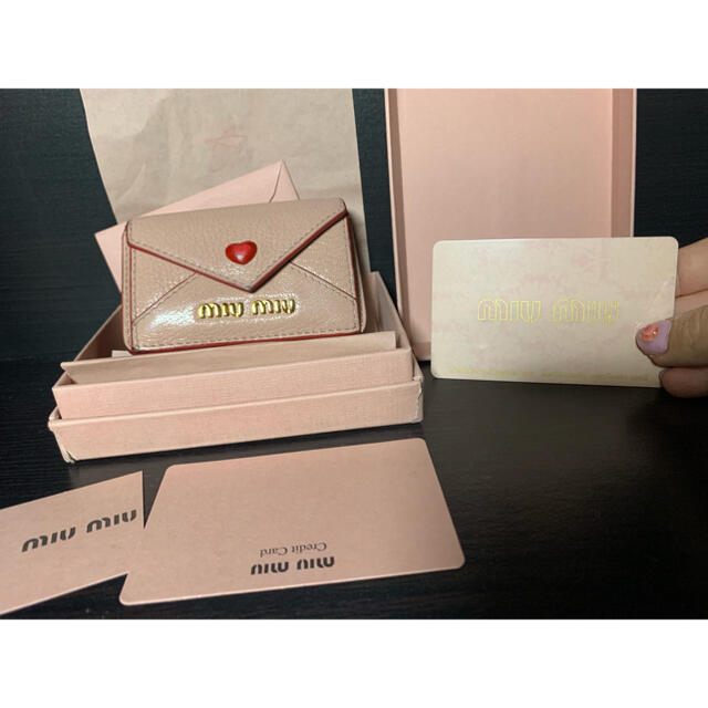 miumiu 二つ折り財布 ラブレター財布