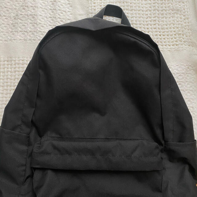 GU(ジーユー)のGU simple black ruck sack レディースのバッグ(リュック/バックパック)の商品写真