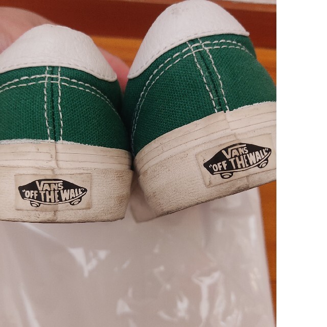 VANS(ヴァンズ)のVANS　22.5センチ　グリーン レディースの靴/シューズ(スニーカー)の商品写真