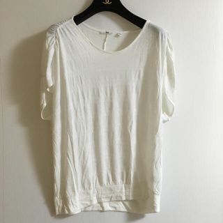 ユニクロ(UNIQLO)のユニクロ♡ゆったりＶネック白Tシャツ(Tシャツ(半袖/袖なし))