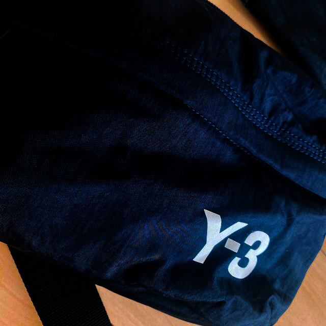 Y-3(ワイスリー)のY-3 SLING BAG メンズのバッグ(ショルダーバッグ)の商品写真