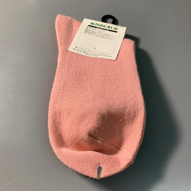 Munsingwear(マンシングウェア)のマンシングウェア 靴下 ピンク色 レディースのレッグウェア(ソックス)の商品写真