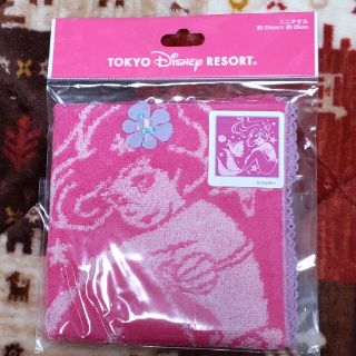 ディズニー(Disney)の未開封品  ディズニー アリエル ハンドタオル(ハンカチ)