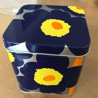 マリメッコ(marimekko)のマリメッコ　ウニッコ柄　ブリキ缶(小物入れ)