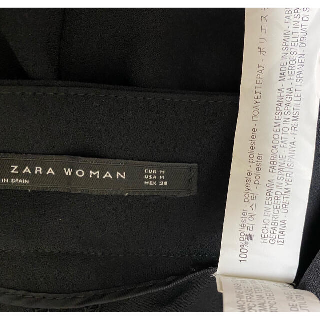 ZARA(ザラ)のザラ パンツ レディースのパンツ(クロップドパンツ)の商品写真