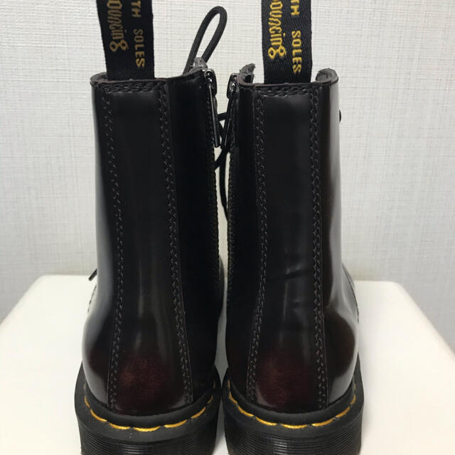 Dr.Martens(ドクターマーチン)のDr.Martens ドクターマーチン レディースの靴/シューズ(ブーツ)の商品写真