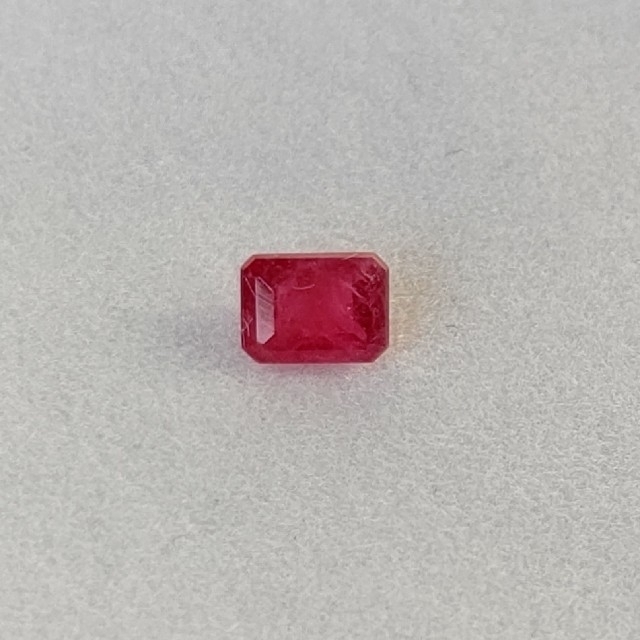 希少☆レッドベリル①　0.1ct