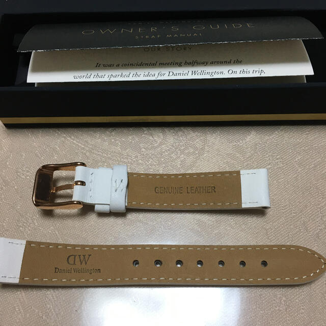 Daniel Wellington(ダニエルウェリントン)のdanielwellington 28mm ベルト　ホワイト レディースのファッション小物(腕時計)の商品写真