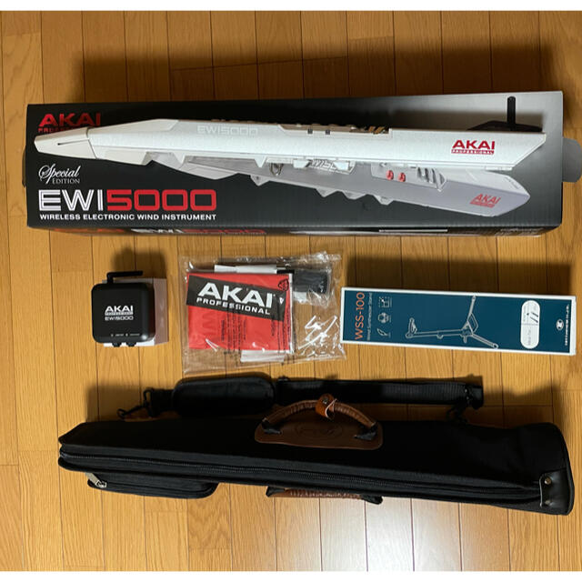 AKAI Professional EWI 5000WJ 美品・おまけ付 楽器のDTM/DAW(MIDIコントローラー)の商品写真