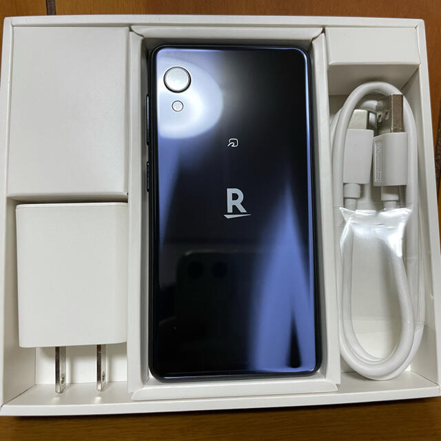 Rakuten(ラクテン)のRakuten Mini スマホ/家電/カメラのスマートフォン/携帯電話(スマートフォン本体)の商品写真