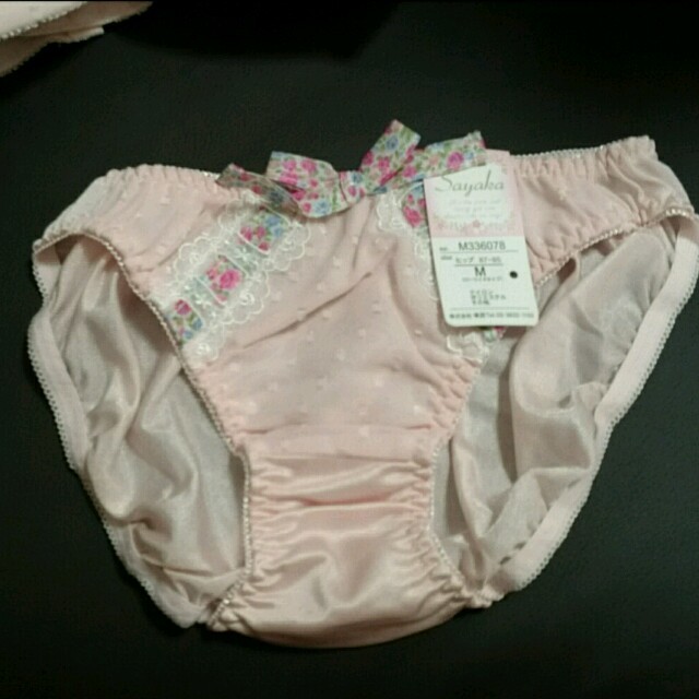 花柄リボン ピンクのブラ&ショーツセット レディースの下着/アンダーウェア(ブラ&ショーツセット)の商品写真