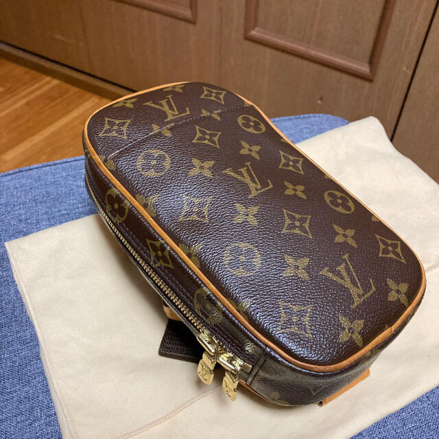 LOUIS VUITTON(ルイヴィトン)のイカしたファーファー様専用　ルイヴィトン（ボディーバック）　ポシェットガンジュ メンズのバッグ(ボディーバッグ)の商品写真