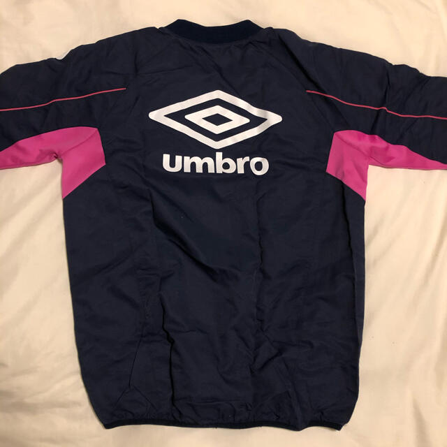 UMBRO(アンブロ)のピステ umbro(アンブロ)  スポーツ/アウトドアのサッカー/フットサル(ウェア)の商品写真