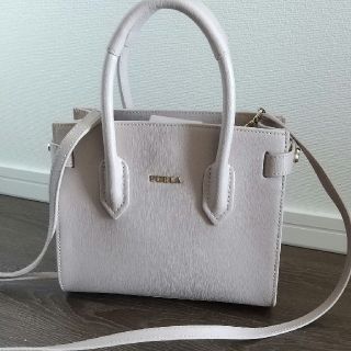 フルラ(Furla)の美品 フルラ Pin ショルダーバッグ(ショルダーバッグ)