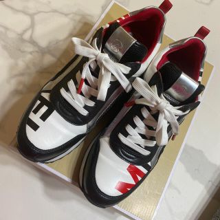 マイケルコース(Michael Kors) レッド スニーカー(レディース)の通販 6