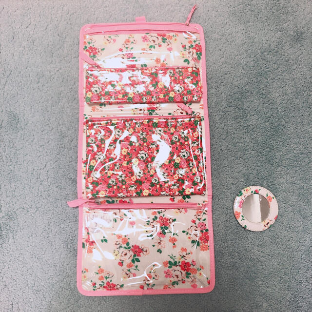 Cath Kidston(キャスキッドソン)の【新品＊未使用】Cath Kidston アメニティ入れ レディースのファッション小物(ポーチ)の商品写真