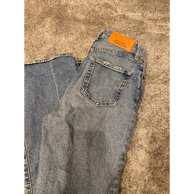 moussy(マウジー)の即完売人気商品　MOUSSY MVS FLARE moussy レディースのパンツ(デニム/ジーンズ)の商品写真