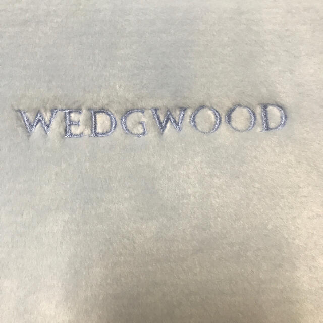 WEDGWOOD(ウェッジウッド)のウェッジウッド　毛布　シミあり！ インテリア/住まい/日用品の寝具(毛布)の商品写真