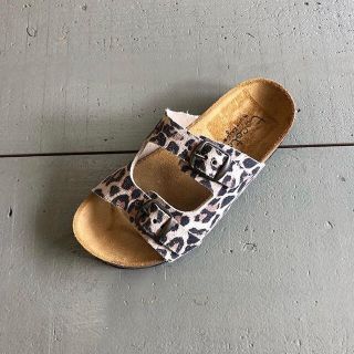 コドモビームス(こどもビームス)の【新品未使用】tocoto vintage animal printサンダル(サンダル)