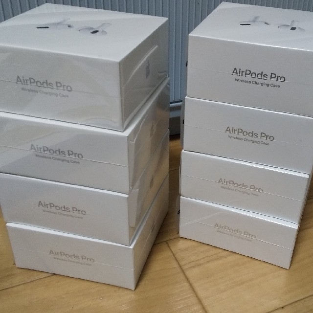 新しく着き 保証未開始 8台 Pro AirPods ヘッドフォン/イヤフォン ...