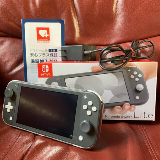 任天堂 スイッチライト 本体 グレー ケース付き 独特な店 エンタメ