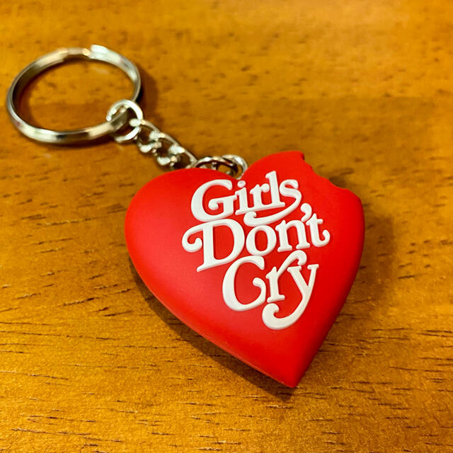 Girls Don't Cry Bite Heart été コラボキーホルダーの通販 by pooh's 