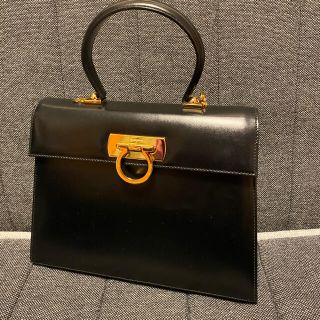 サルヴァトーレフェラガモ(Salvatore Ferragamo)のSalvatore ferragamo ガンチーニ　2way ハンドバッグ(ハンドバッグ)