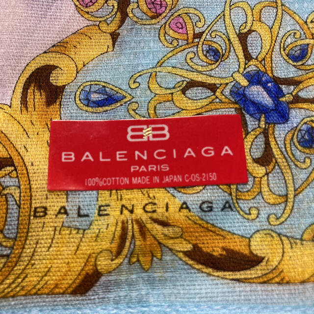 Balenciaga(バレンシアガ)のバレンシアガ　ハンカチ  新品 レディースのファッション小物(ハンカチ)の商品写真