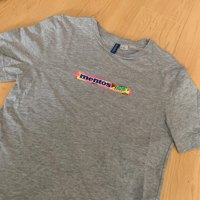 H&M(エイチアンドエム)のmentos Tシャツ メンズのトップス(Tシャツ/カットソー(七分/長袖))の商品写真