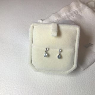 クレージュ(Courreges)のK18 クレージュ　アクアマリンピアス(ピアス)