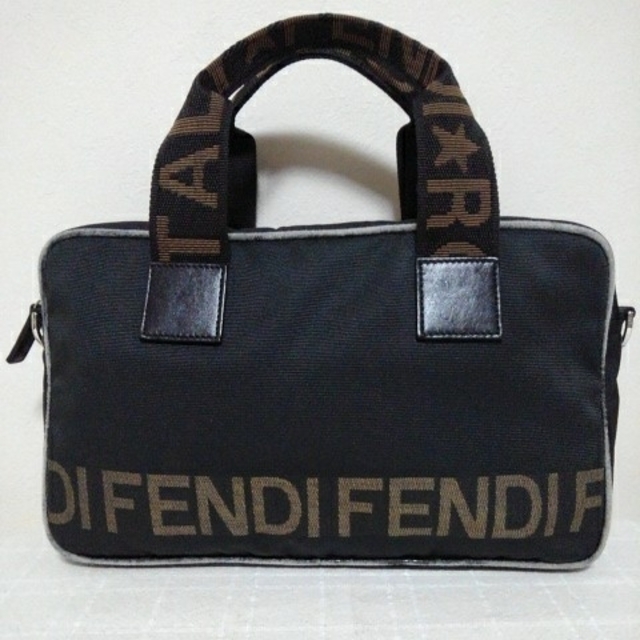 FENDI フェンディ  トートバッグ　ハンドバッグバッグ