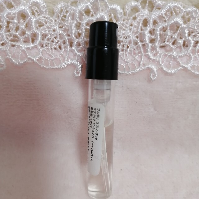BVLGARI(ブルガリ)のブルガリ　スプレンディダマグノリアセンシュアル　オードパルファン　1.5ml コスメ/美容の香水(ユニセックス)の商品写真