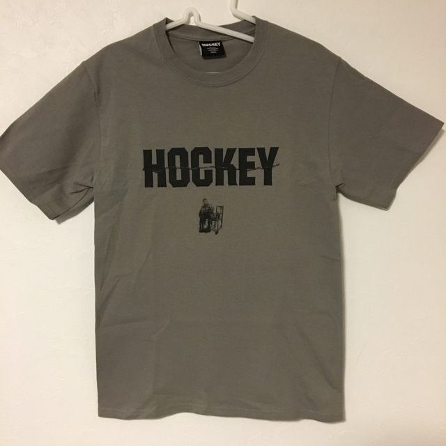 Supreme(シュプリーム)のHOCKEY Tシャツ Sサイズ メンズのトップス(Tシャツ/カットソー(半袖/袖なし))の商品写真