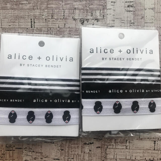 Alice+Olivia(アリスアンドオリビア)のAlice & Olivia アリスアンドオリビア　ヘアゴム レディースのヘアアクセサリー(ヘアゴム/シュシュ)の商品写真