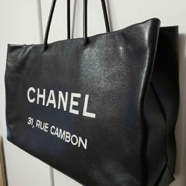 CHANEL(シャネル)のCHANEL シャネル エッセンシャルトートバッグ レディースのバッグ(トートバッグ)の商品写真