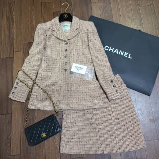 シャネル(CHANEL)の【ピンクツイード】 CHANEL ツイード シャネルスーツ スーツ ジャケット(スーツ)