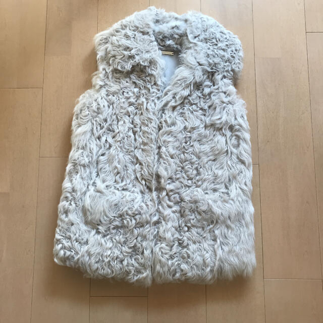 新品♡ ダイアンフォンステンバーグ  DFV リアルファー　ベスト　ジレ　グレーリアルファー