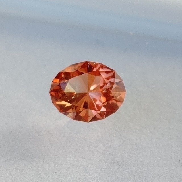 クリア☆バイカラーオレゴンサンストーン④　0.75ct