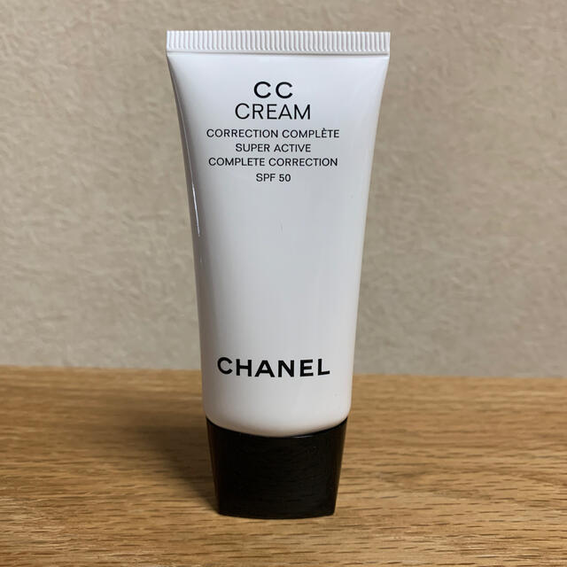 CHANEL CCクリームN 10ベージュ