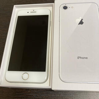 アップル(Apple)のiPhone 8 Silver 64 GB SIMフリー(スマートフォン本体)