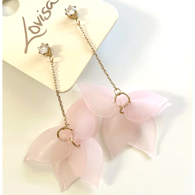 桜の花びらピアス🌸セット購入で半額にいたします🙆‍♀️ レディースのアクセサリー(ピアス)の商品写真