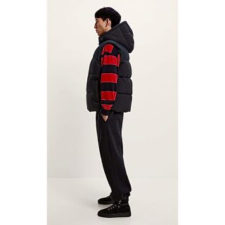 ザラ(ZARA)の【新品・未使用】ZARA  ザラ　ダウンジャケット  ベスト  ブラック M(ダウンジャケット)