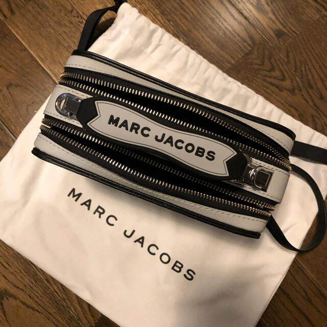 MARC JACOBS(マークジェイコブス)のMarc Jacobs 2way bag The Box 20 バッグ レディースのバッグ(ショルダーバッグ)の商品写真