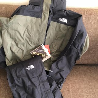 ザノースフェイス(THE NORTH FACE)のノースフェイス　ゴアテックス　新品　セットアップ　定価50600円(マウンテンパーカー)