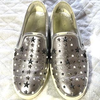 ジミーチュウ(JIMMY CHOO)のJIMMY CHOO スタースタッズ レザー スリッポン(スリッポン/モカシン)