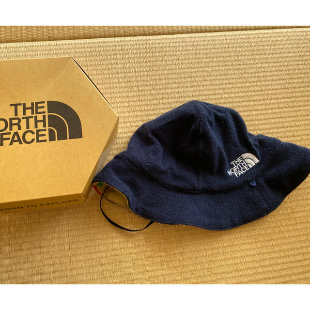 THE NORTH FACE(ザノースフェイス)のノースフェイス　ベビー帽子　未使用 キッズ/ベビー/マタニティのこども用ファッション小物(帽子)の商品写真