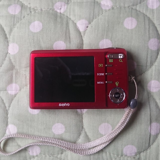 SANYO(サンヨー)のデジタルカメラ☆SANYO スマホ/家電/カメラのカメラ(コンパクトデジタルカメラ)の商品写真