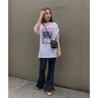 アメリヴィンテージ(Ameri VINTAGE)のAMERI SELFIE ROBERTA BAYLEY TEE(Tシャツ(長袖/七分))