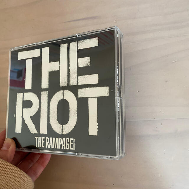 THE RAMPAGE(ザランページ)のTHE RAMPAGE 2nd アルバム　"THE RIOT” チケットの音楽(国内アーティスト)の商品写真